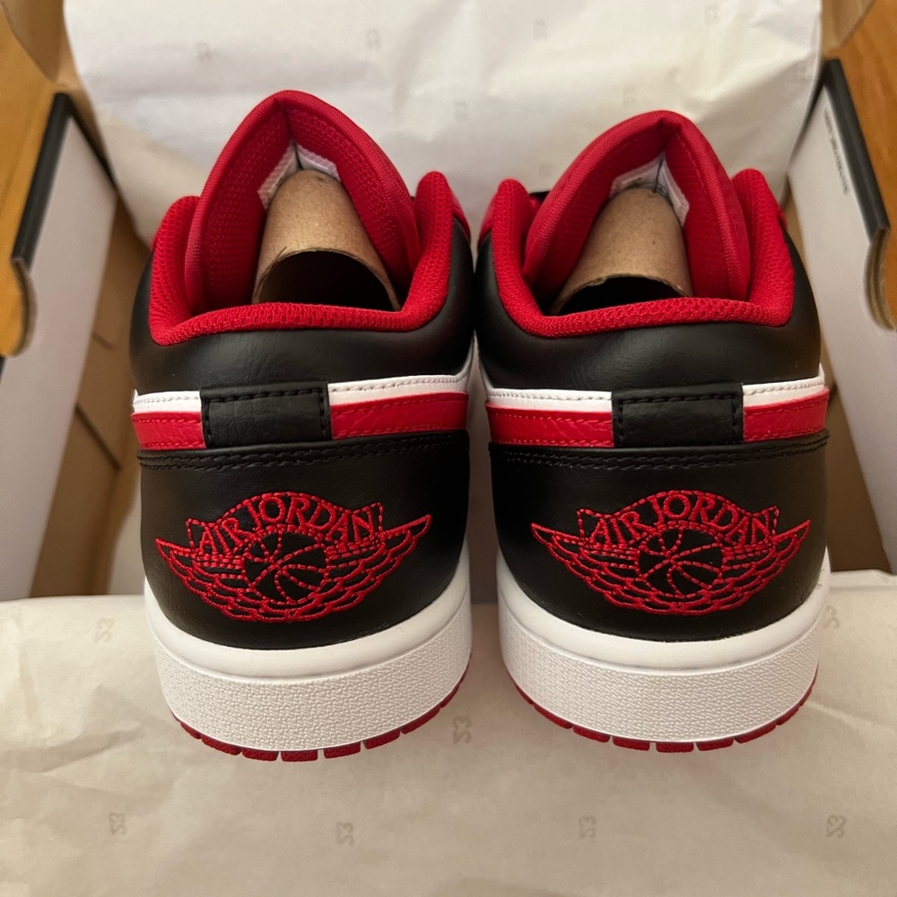 Air Jordan 1 Low. White, Black, Gym Red. Size 9. - Picture 5 of 12